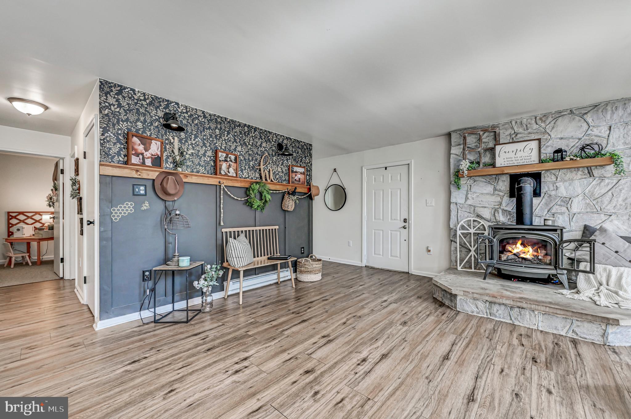 HOLIDAY POCONO - Residential