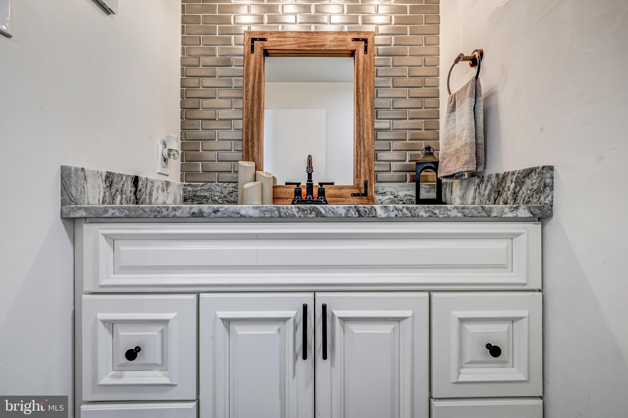 HOLIDAY POCONO - Residential