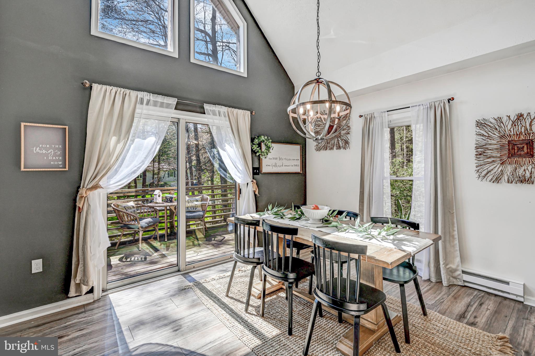 HOLIDAY POCONO - Residential