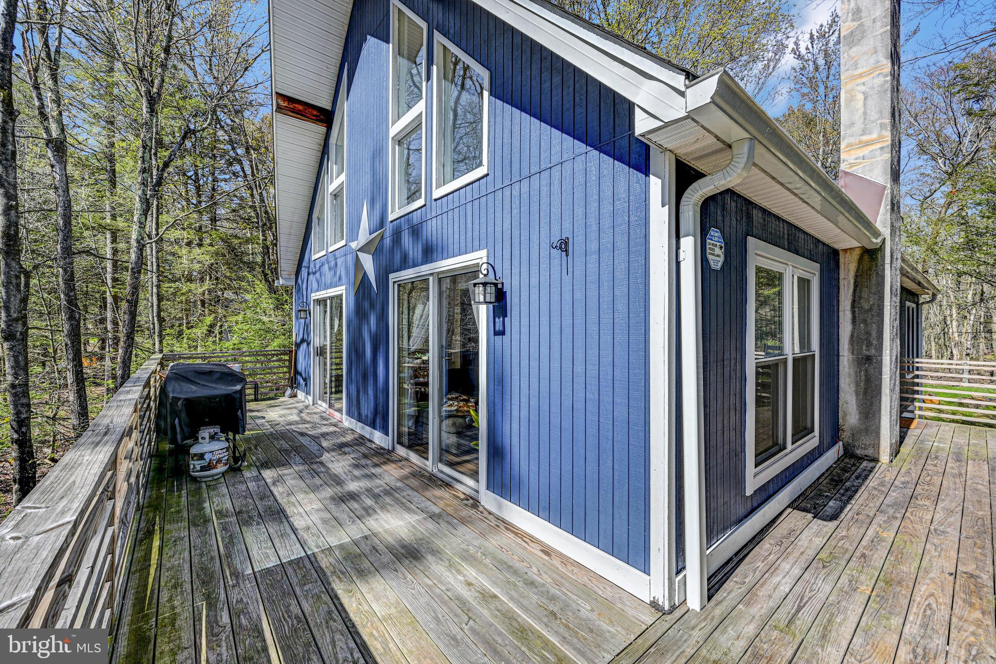 HOLIDAY POCONO - Residential
