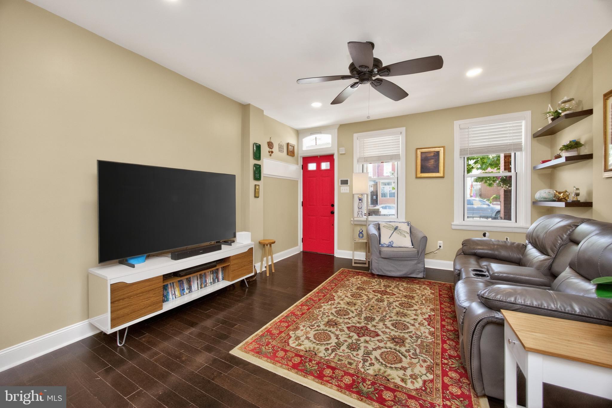 817 N DUPONT STREET