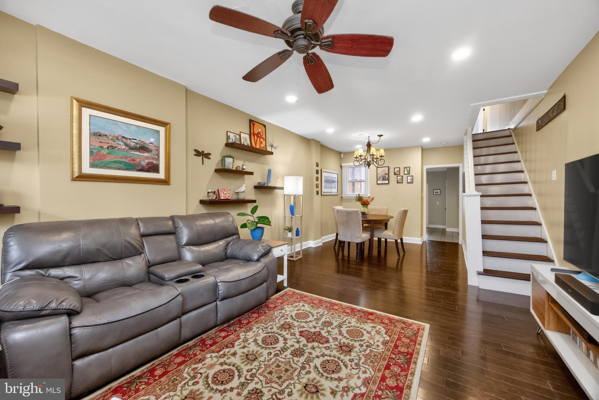 817 N DUPONT STREET