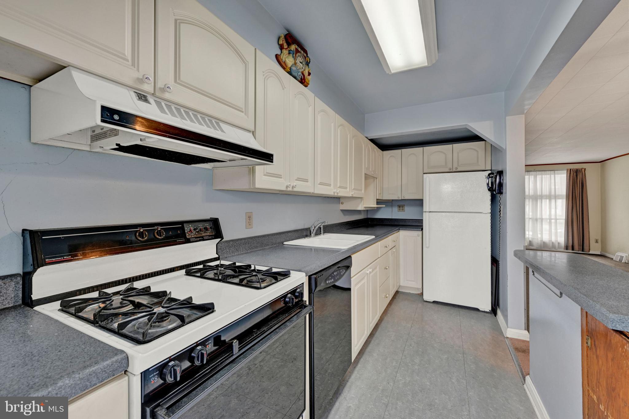 NORTH POINT VILLAGE - Residential