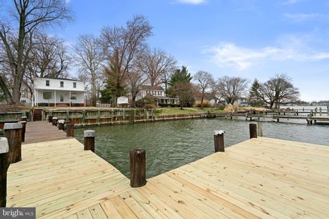 Homes For Sale - 10 Kingston Park<br/> MIDDLE RIVER, MD 21220