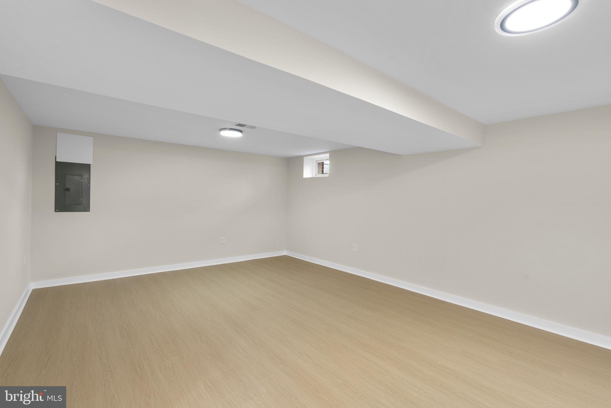 KINGSTON PARK - Residential