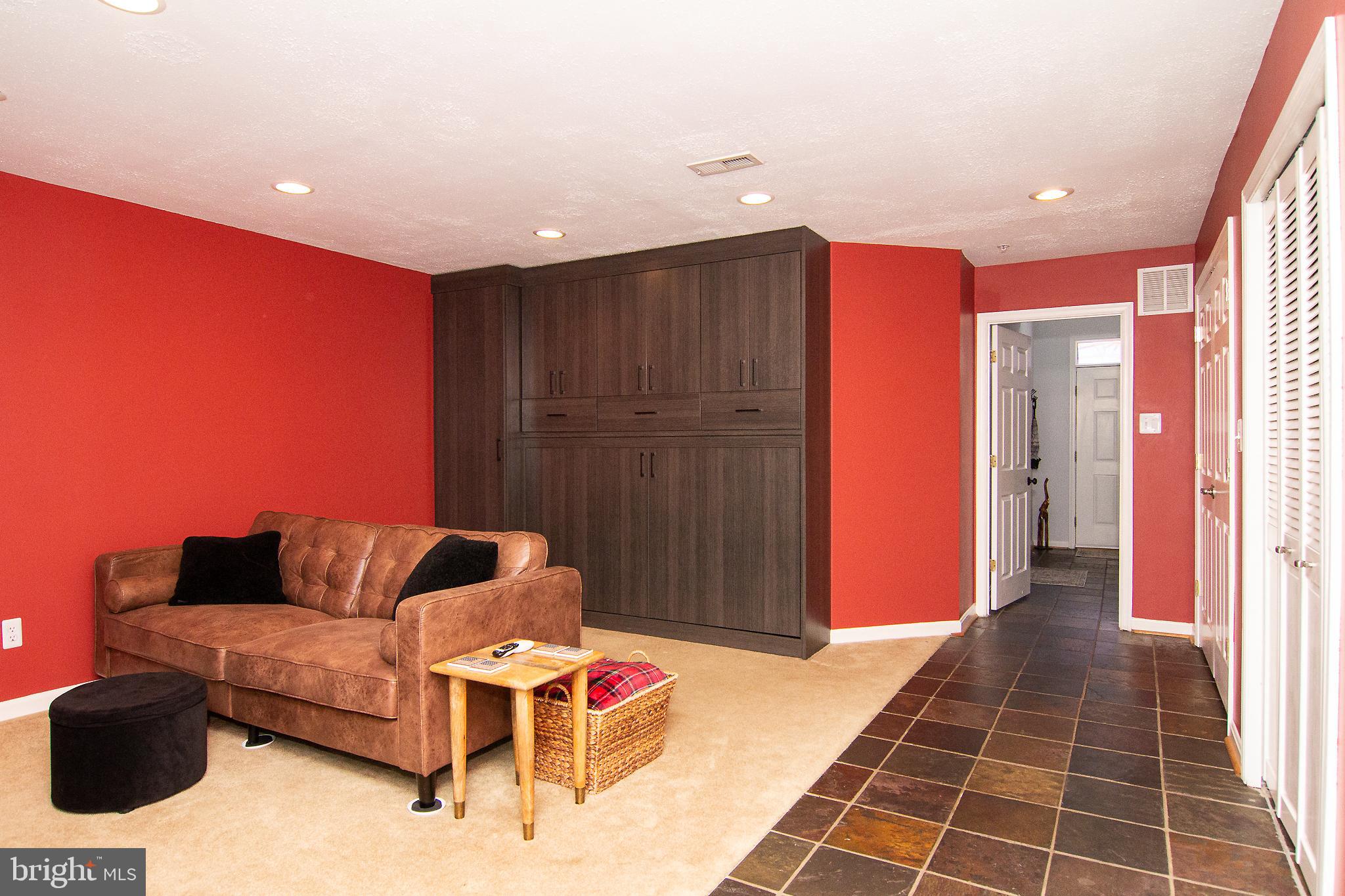 1318 CABELLO COURT