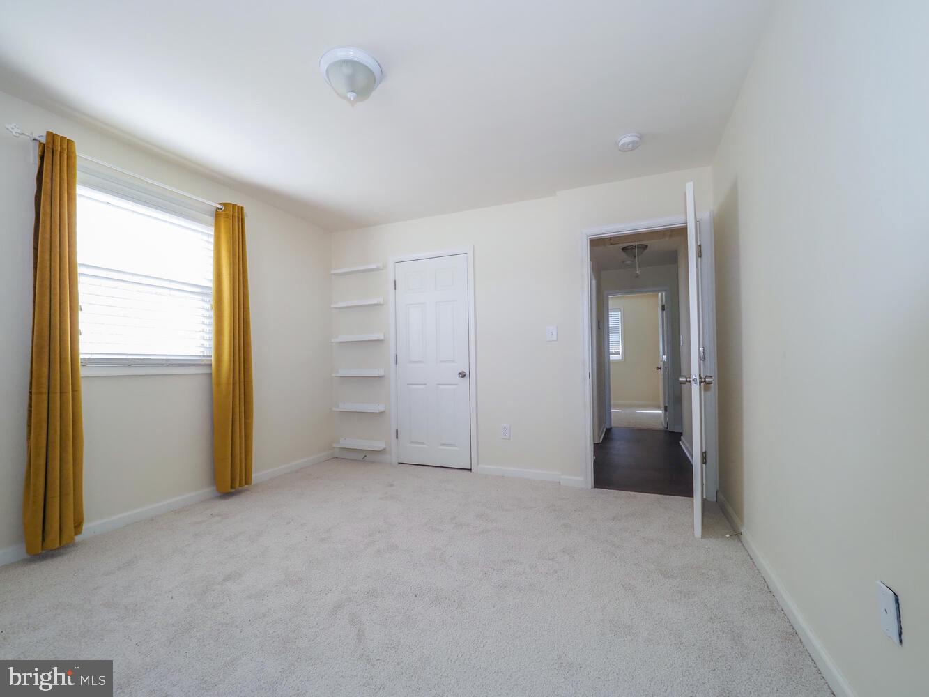 RIVIERA BEACH - Residential