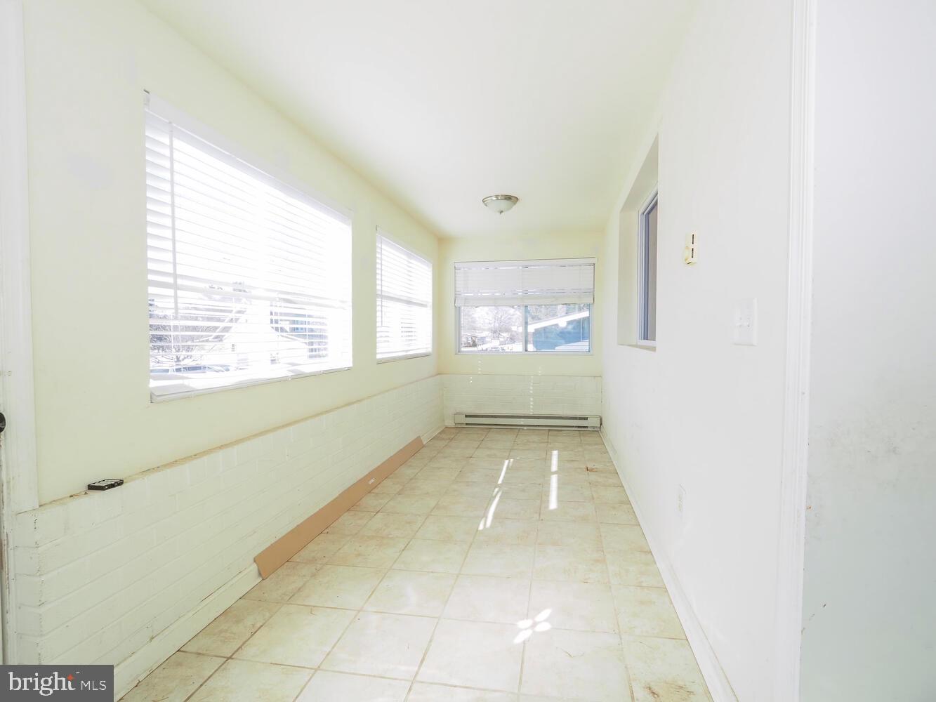 RIVIERA BEACH - Residential