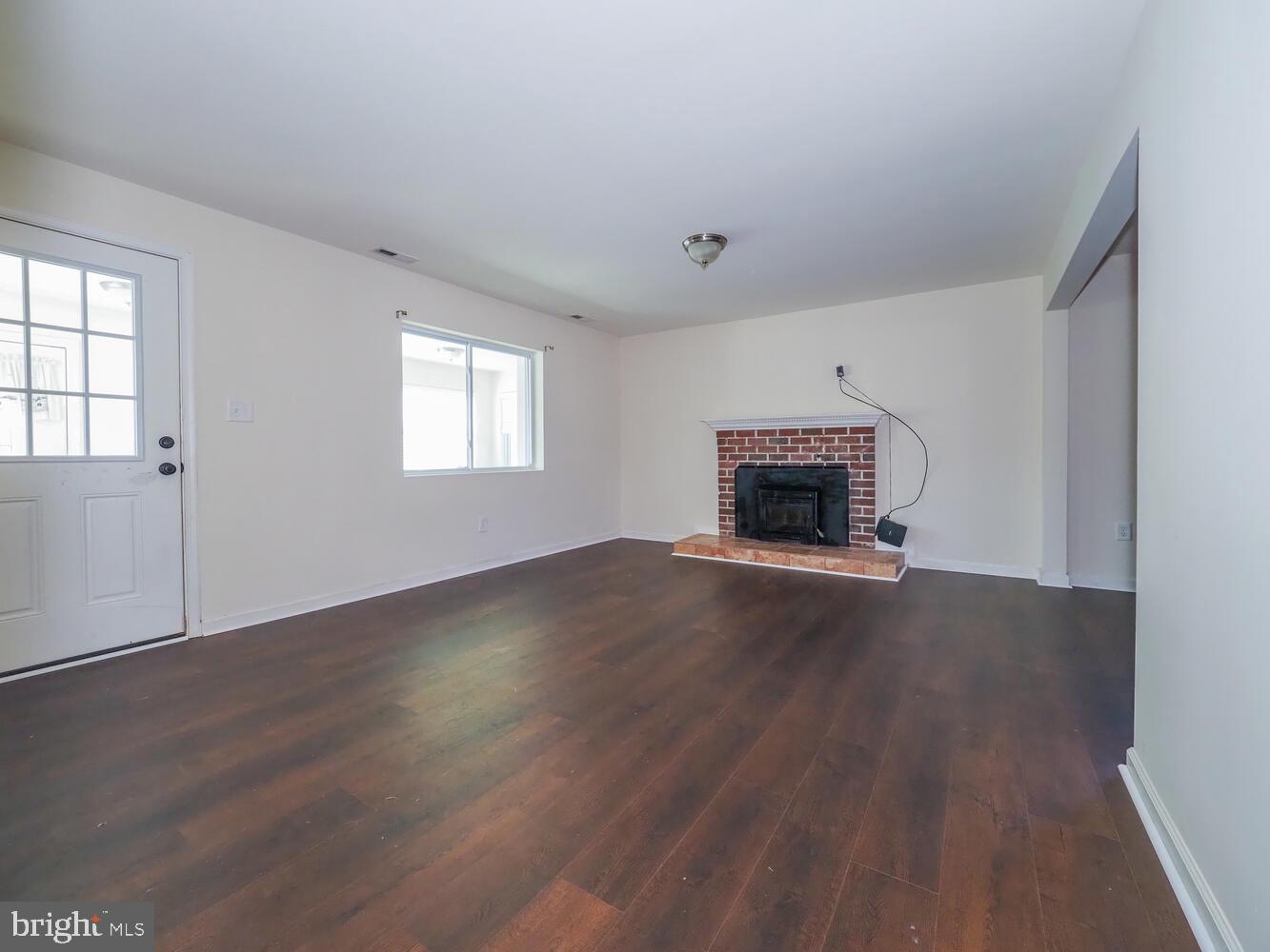 RIVIERA BEACH - Residential