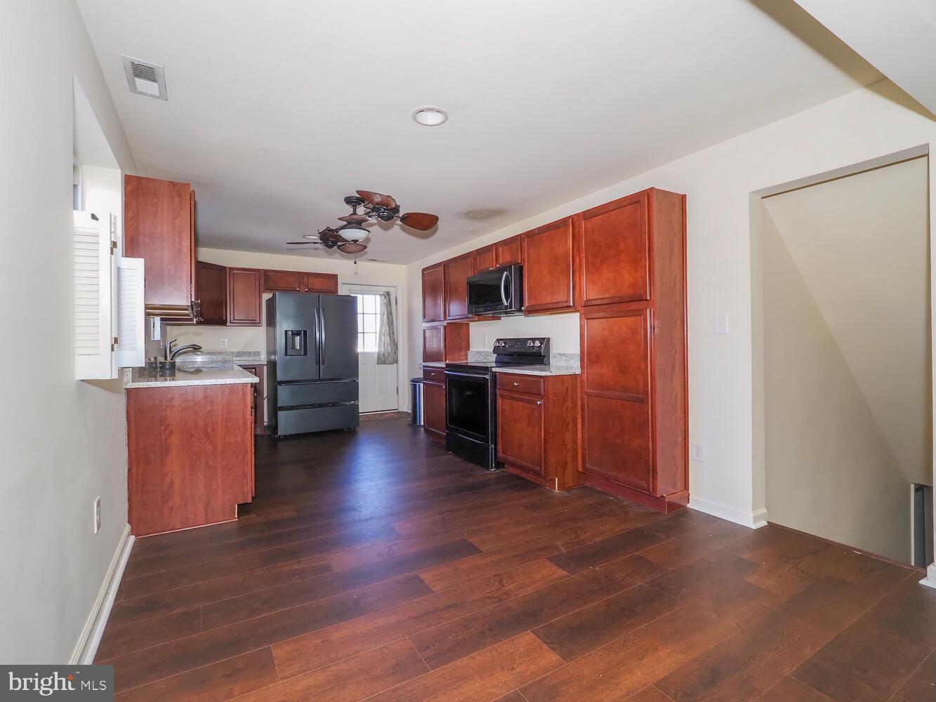 RIVIERA BEACH - Residential