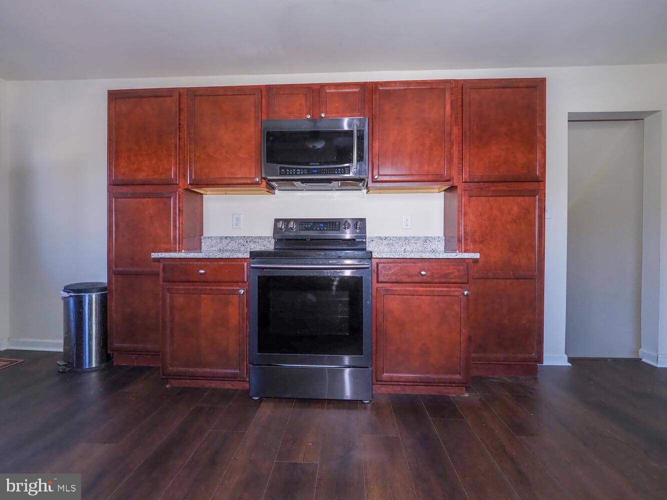 RIVIERA BEACH - Residential