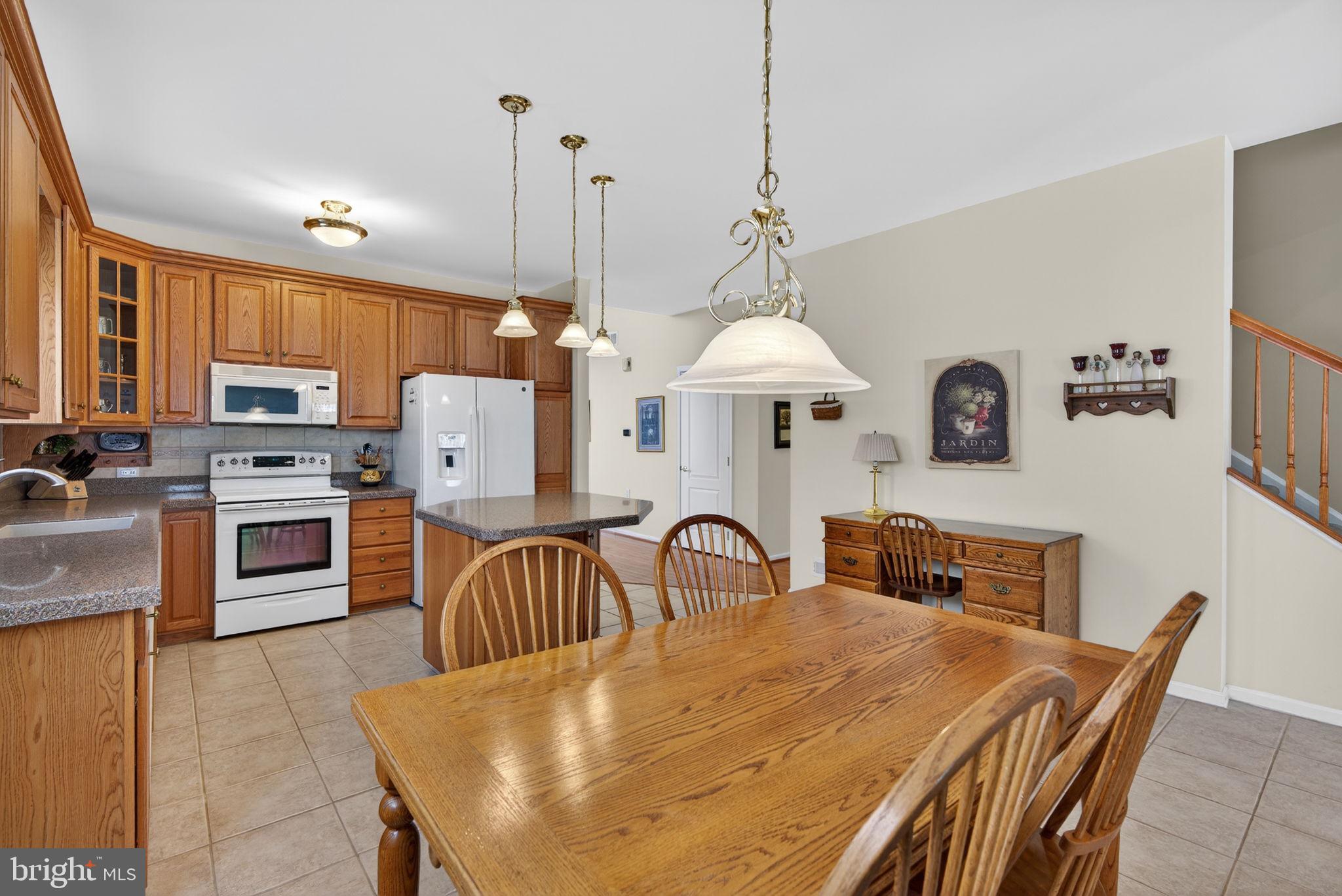 LEGACY OAKS - Residential