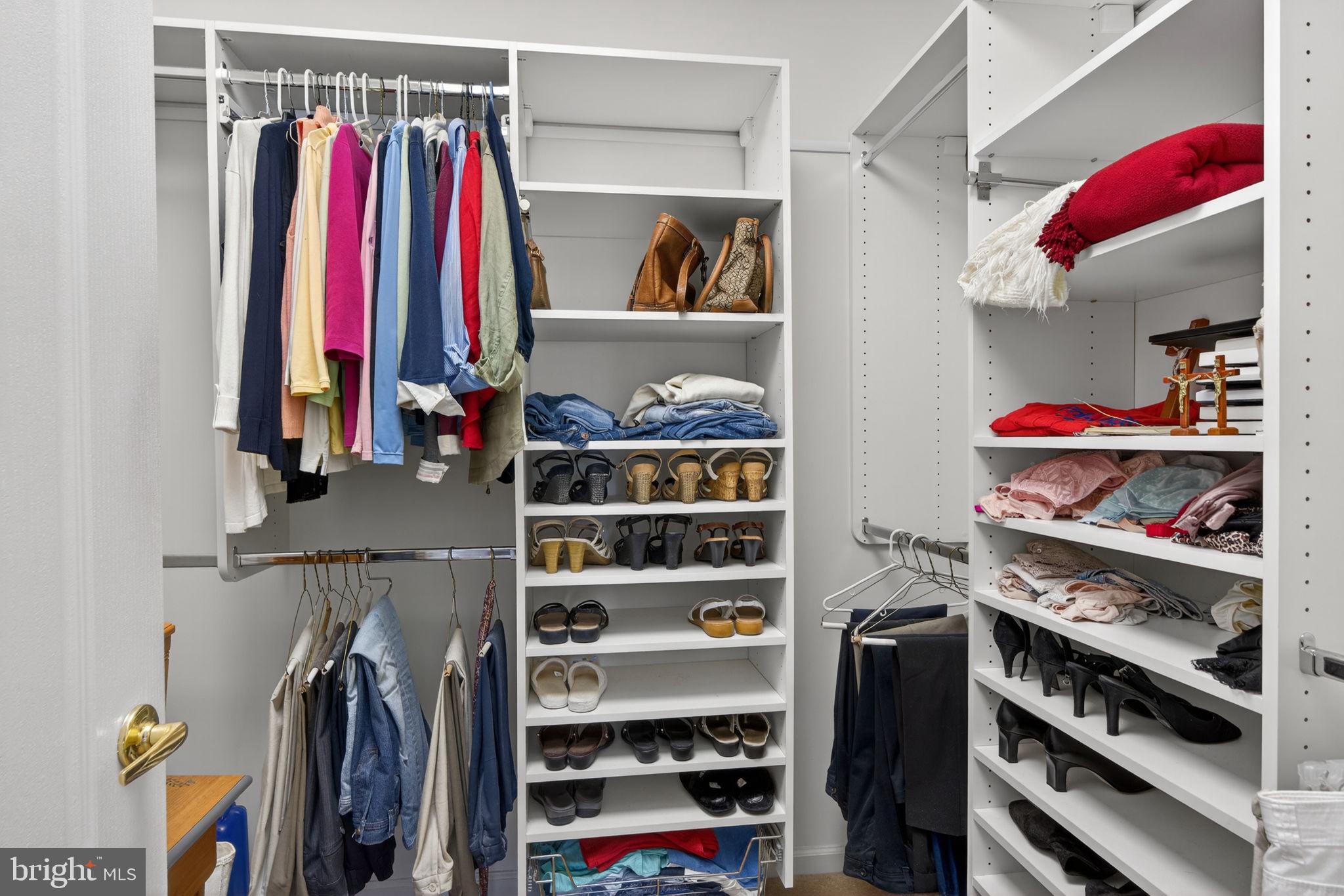 LEGACY OAKS - Residential