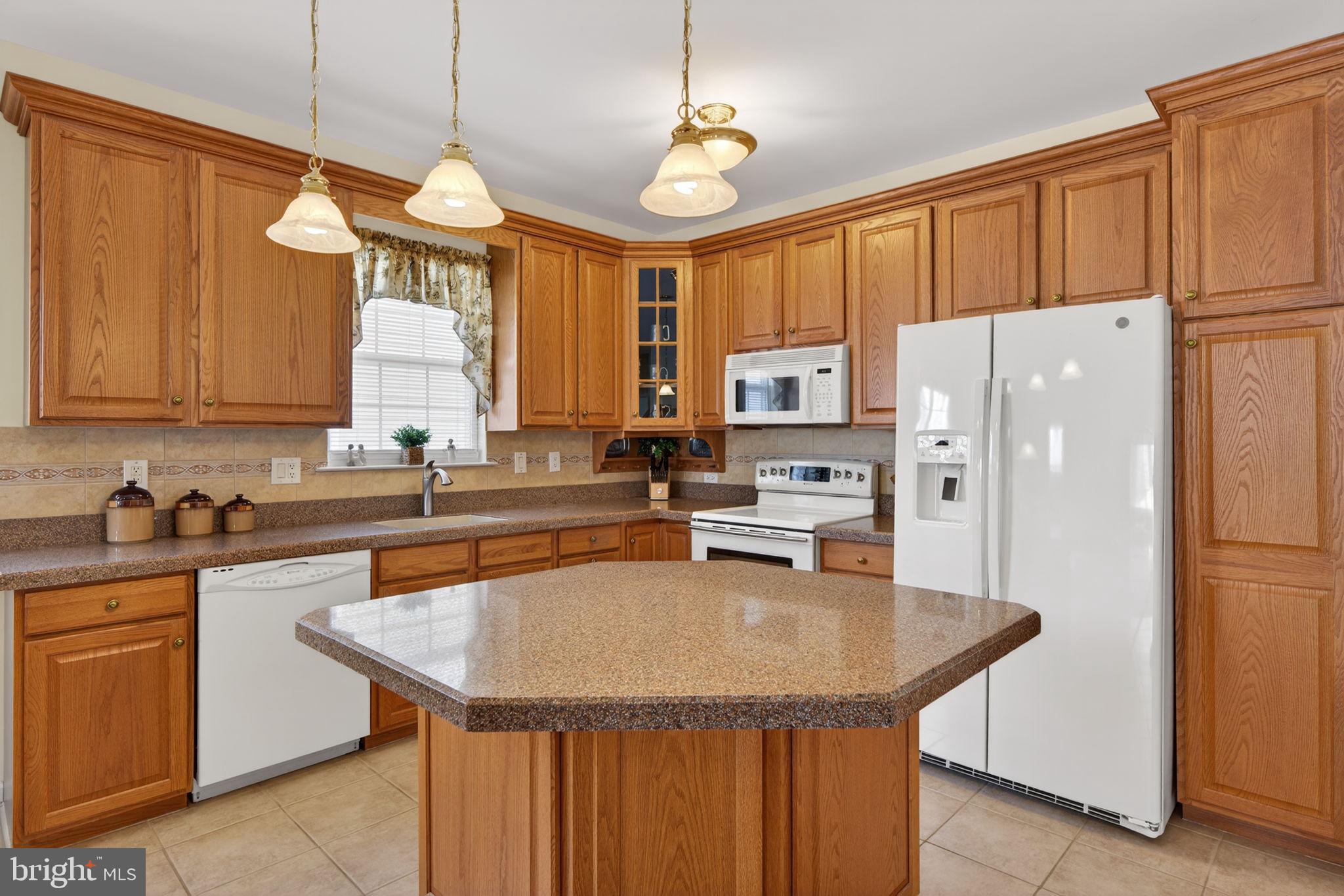 LEGACY OAKS - Residential