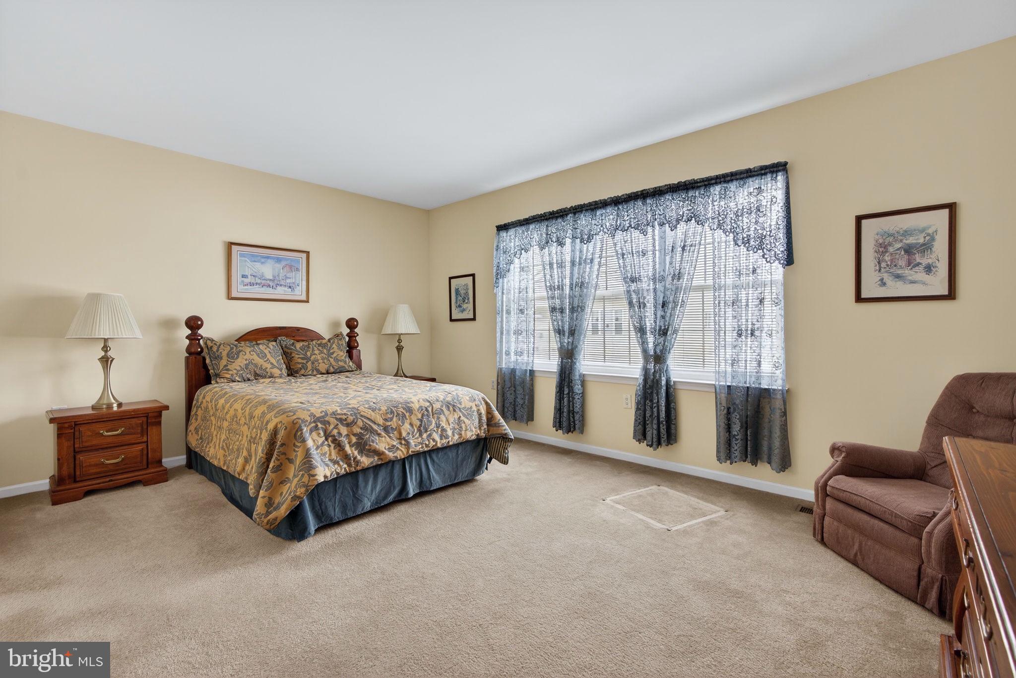 LEGACY OAKS - Residential