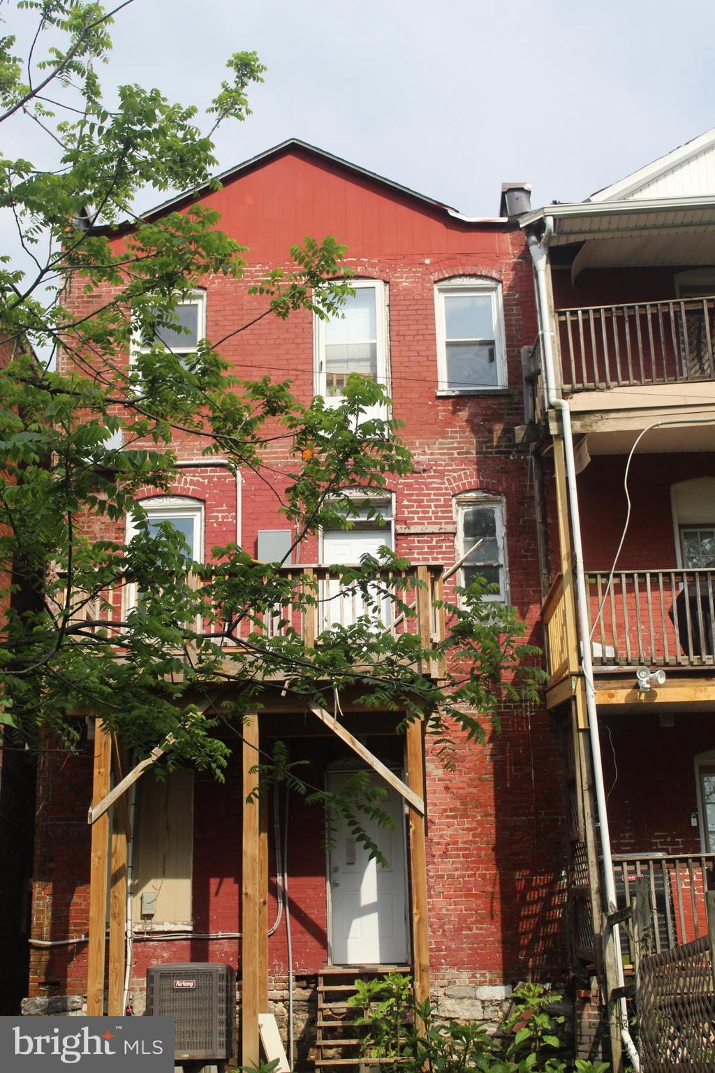 HAGERSTOWN - Residential