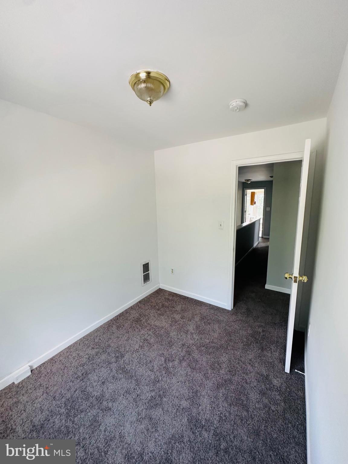 HAGERSTOWN - Residential