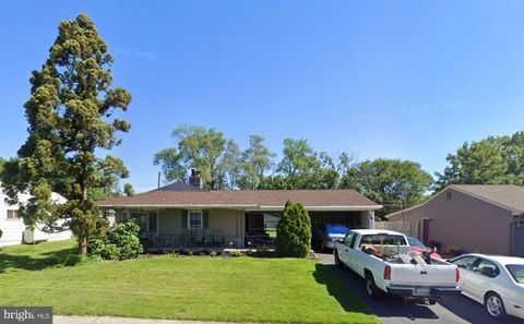 78 BLUE SPRUCE LANE LEVITTOWN PA 19054
