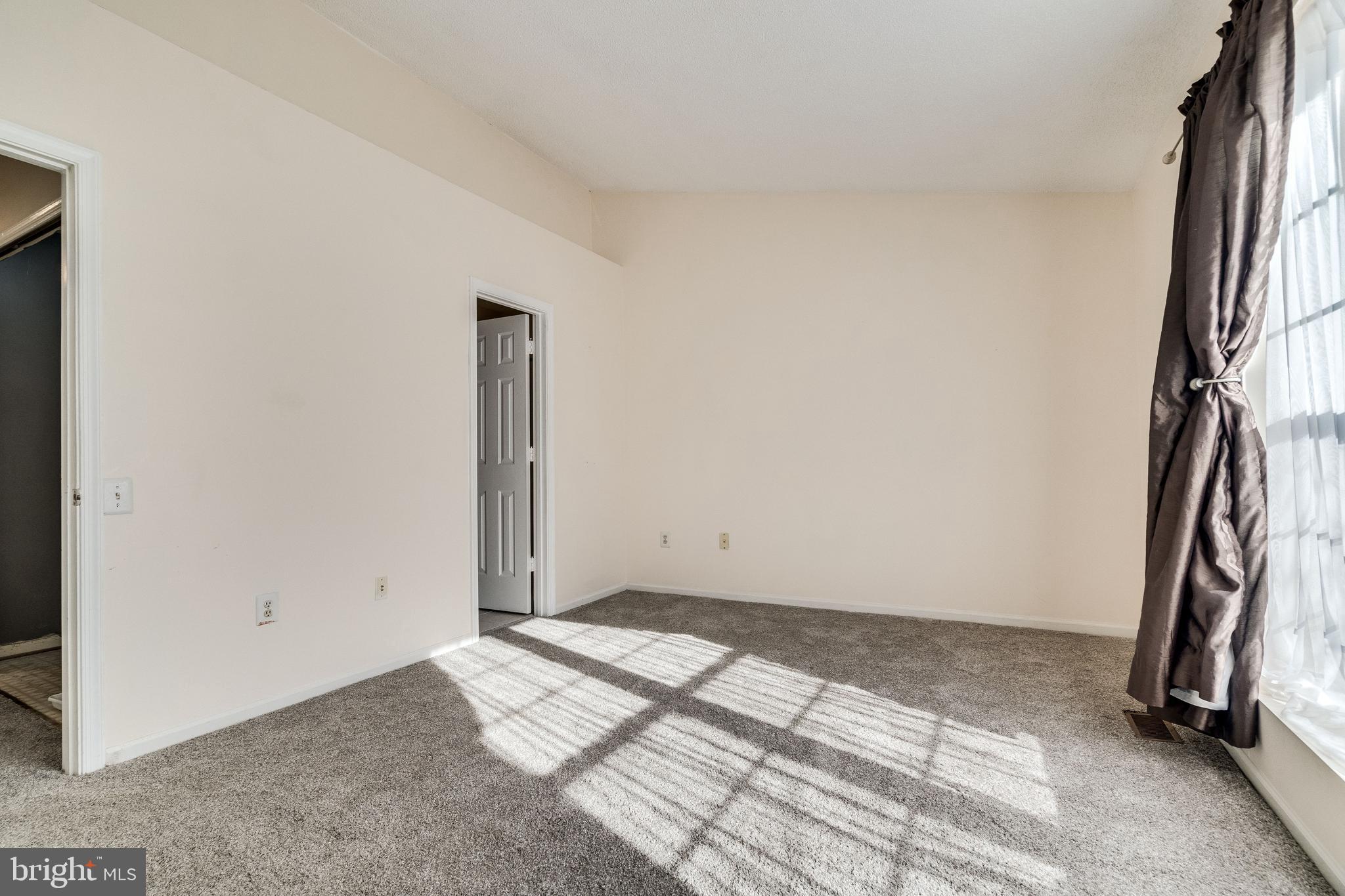 WOODSTONE - Residential