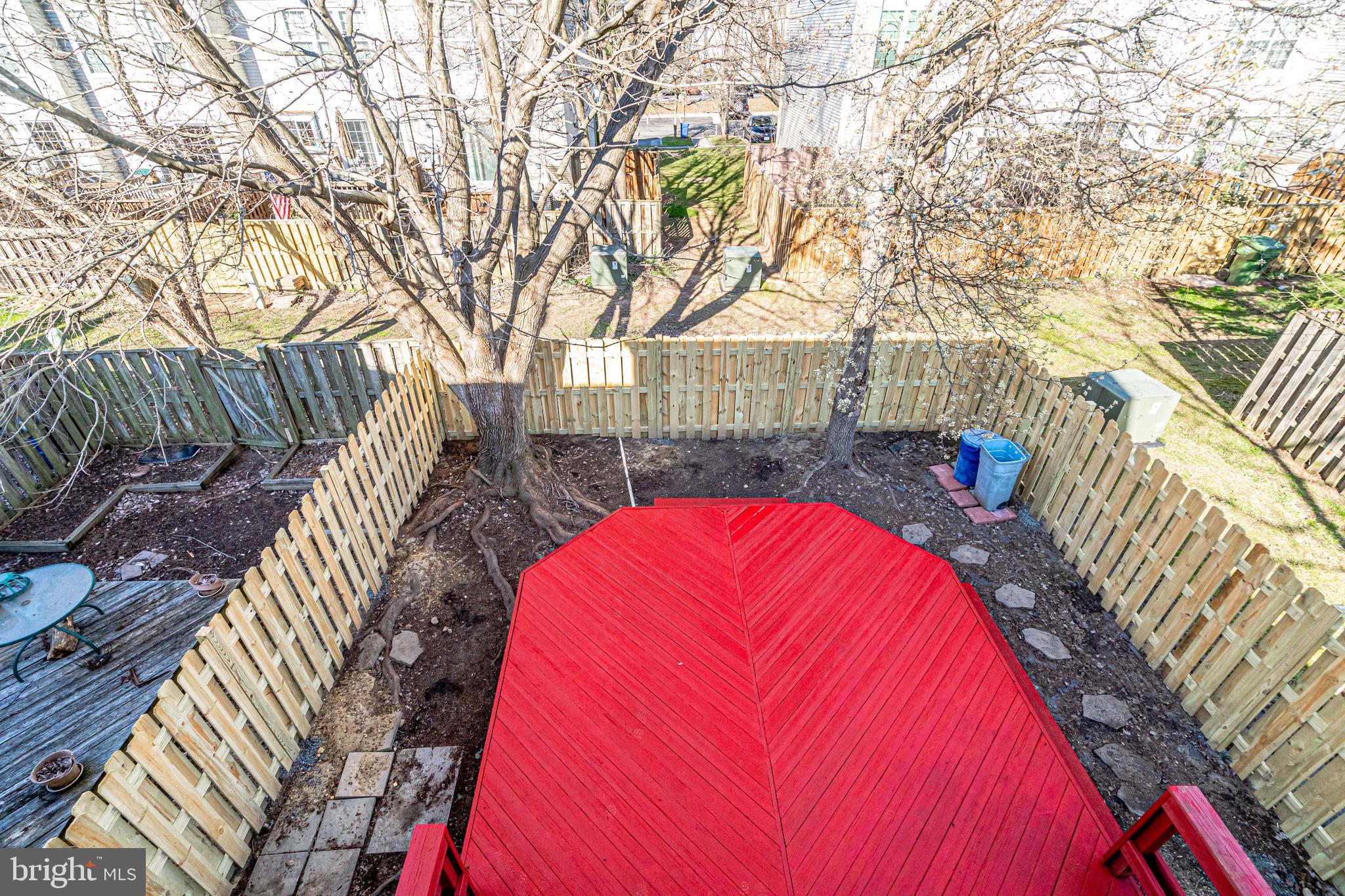 WOODSTONE - Residential