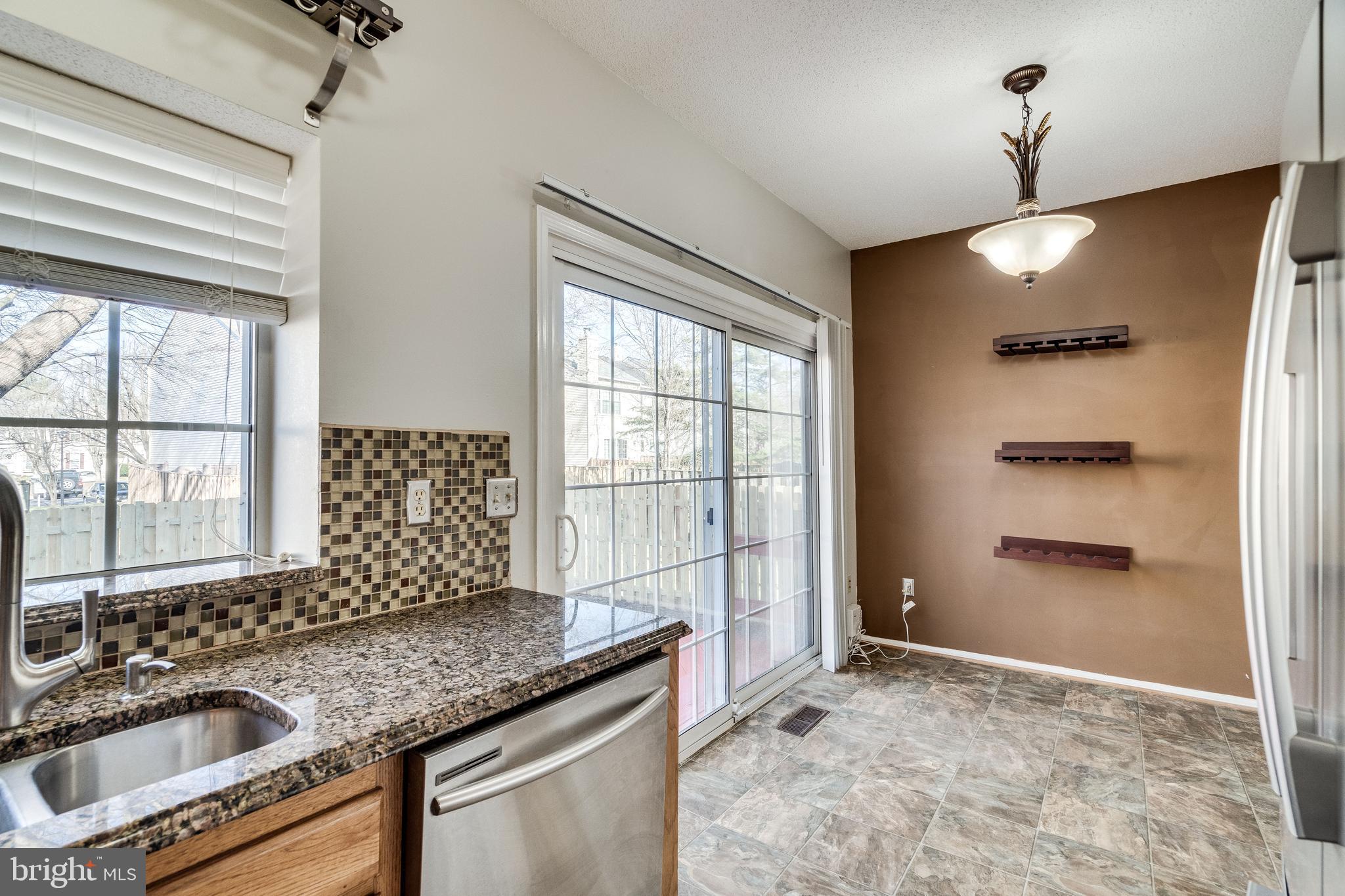 WOODSTONE - Residential