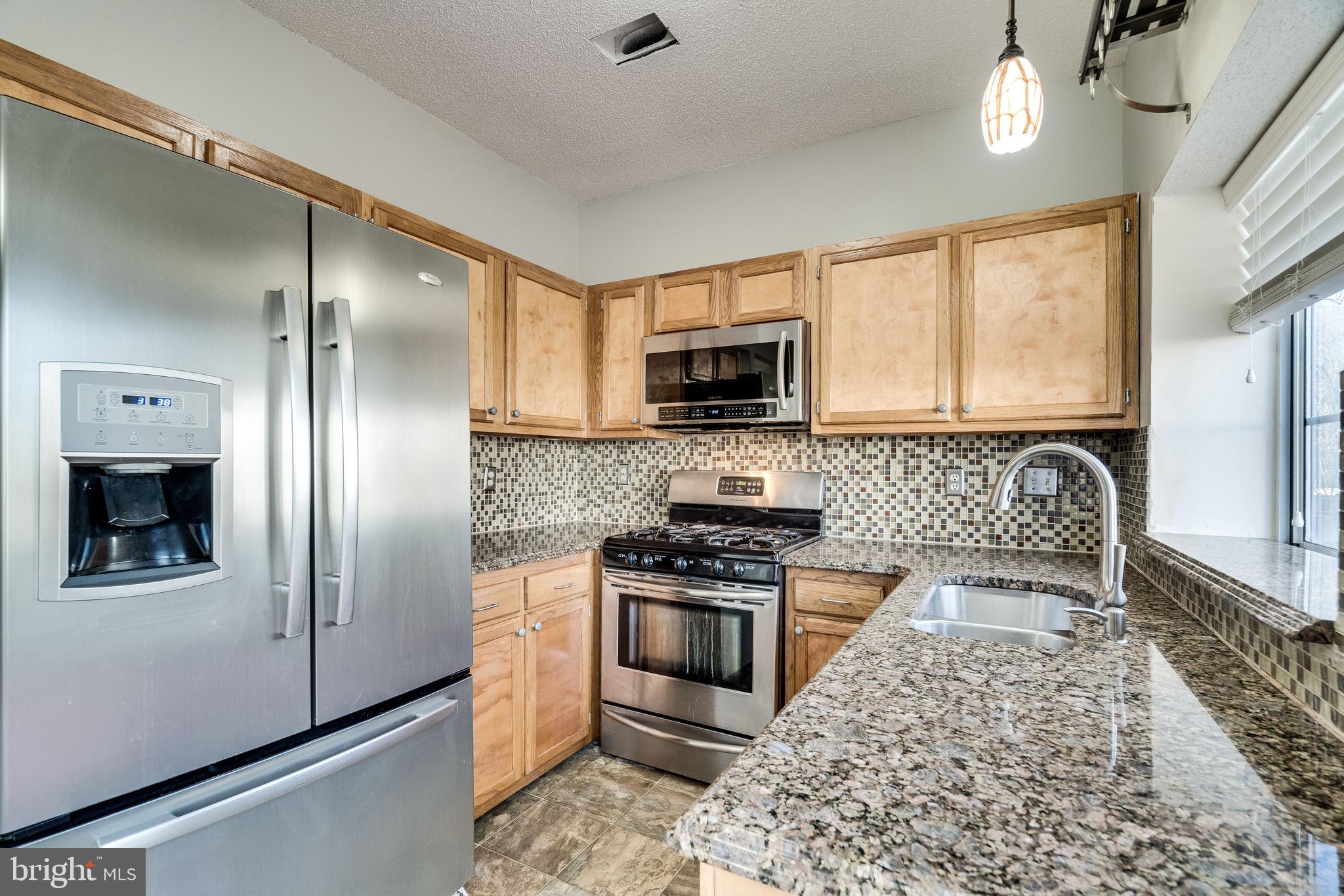 WOODSTONE - Residential