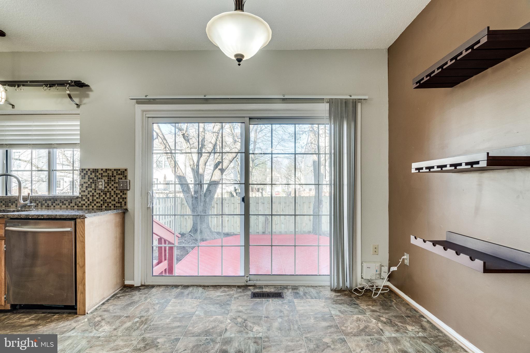 WOODSTONE - Residential