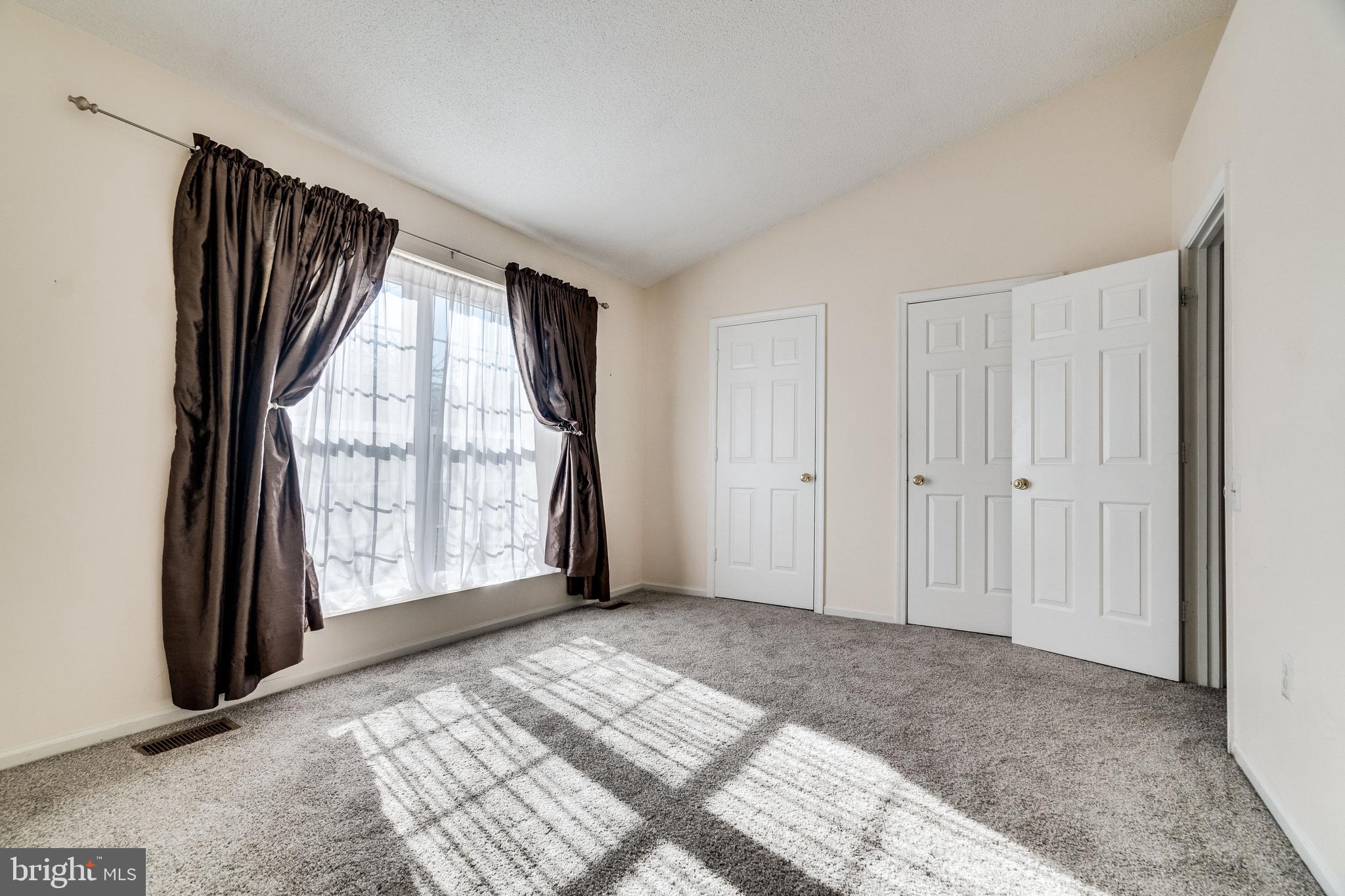 WOODSTONE - Residential