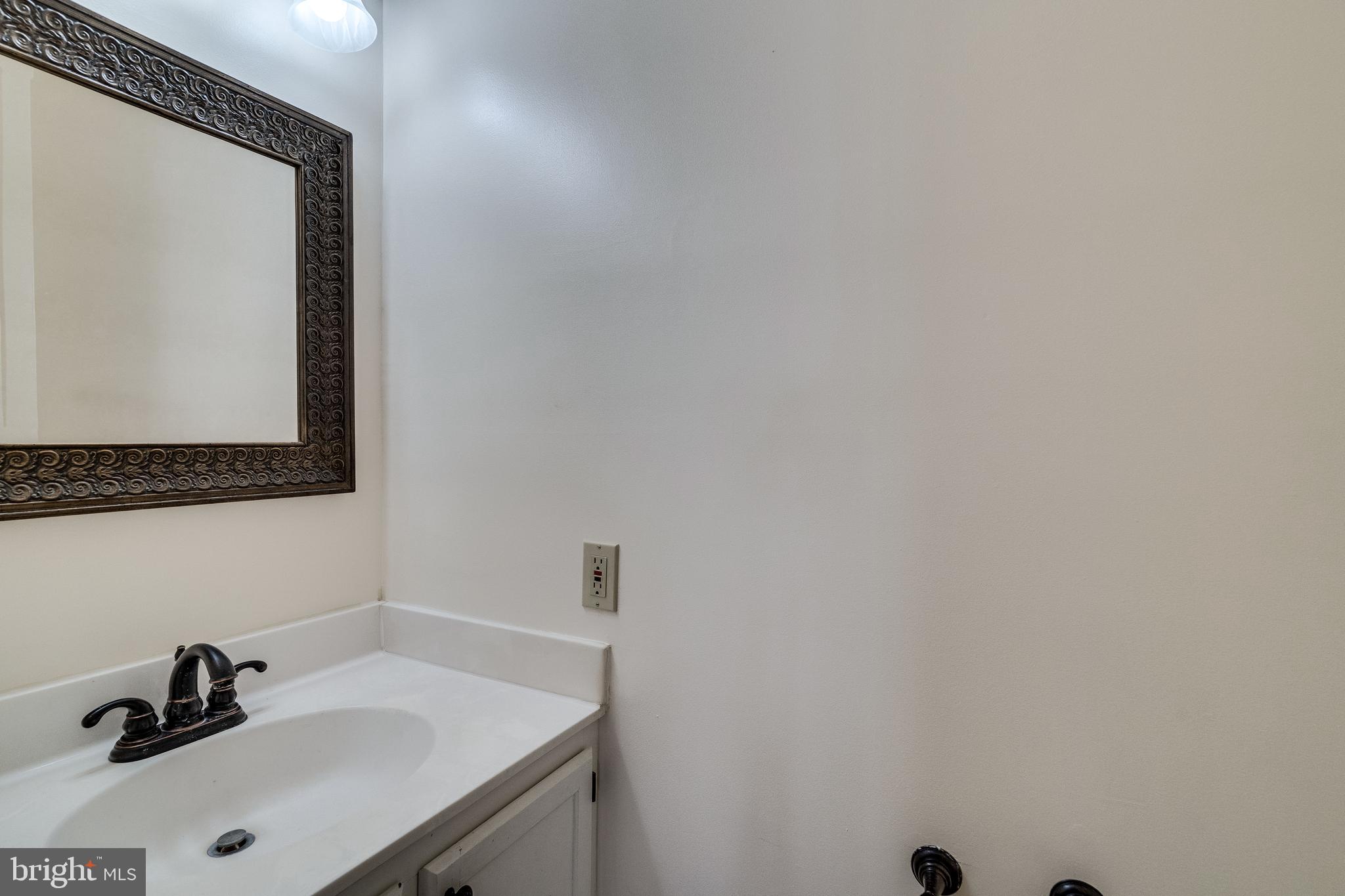 WOODSTONE - Residential