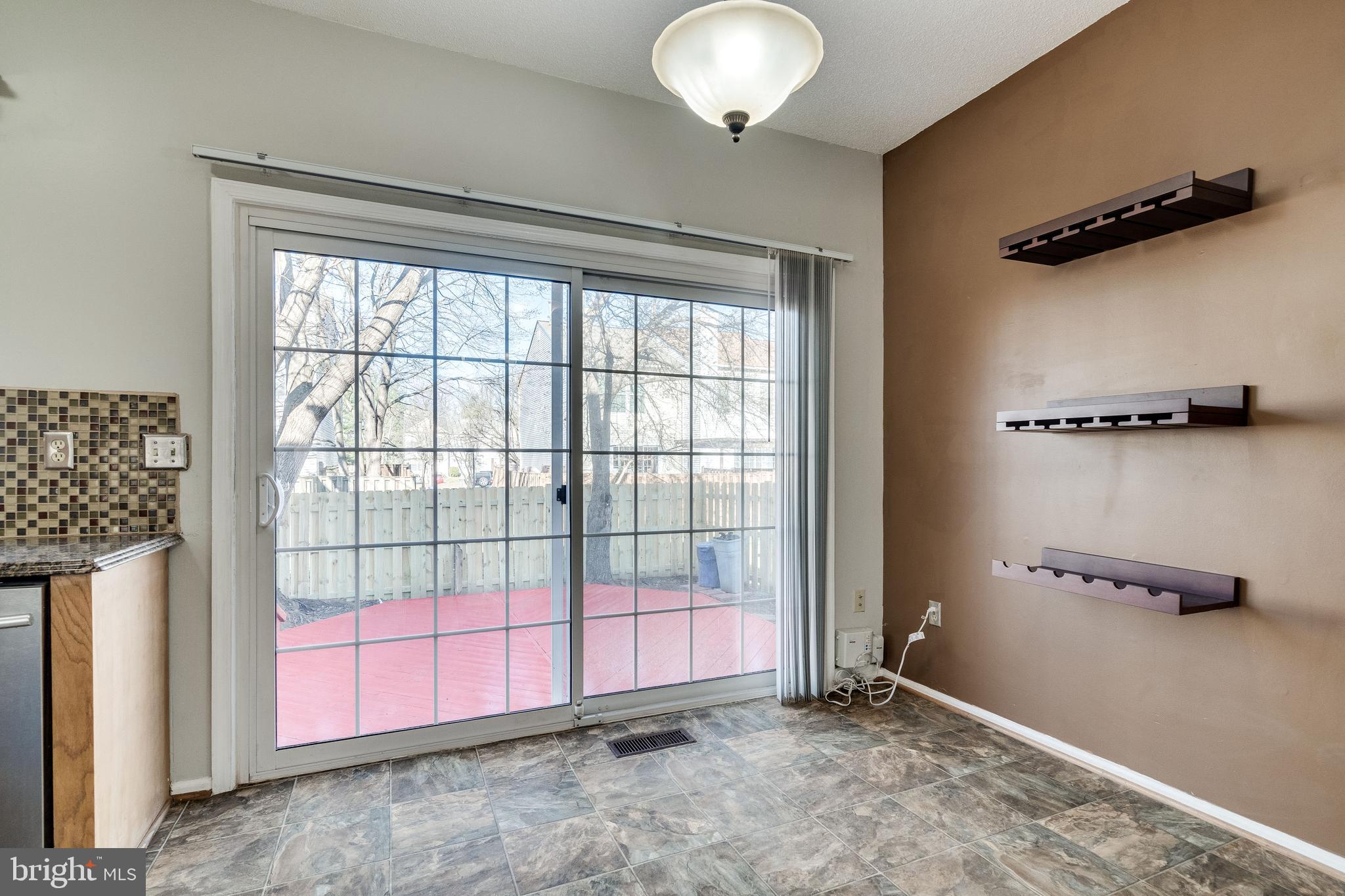 WOODSTONE - Residential