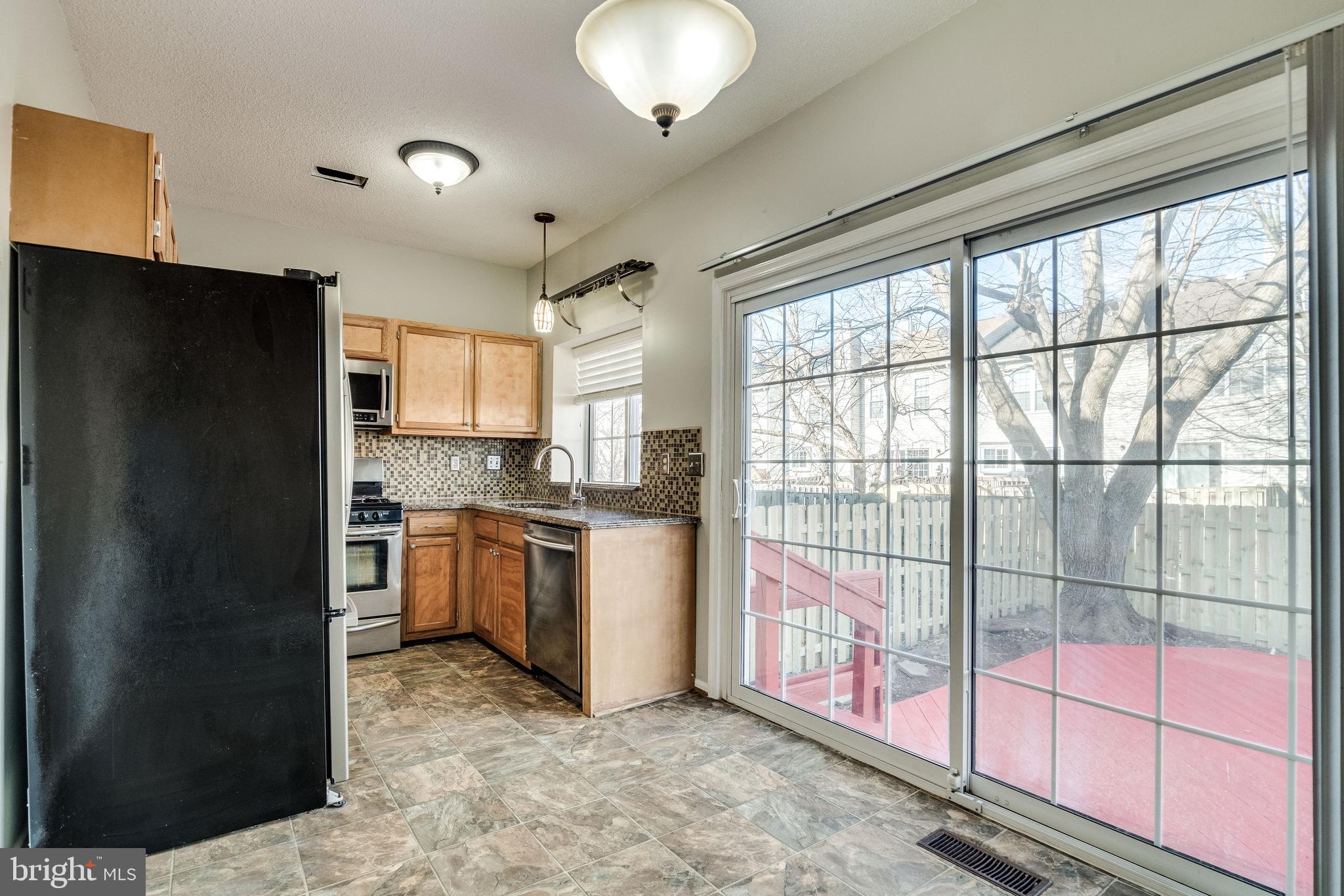 WOODSTONE - Residential