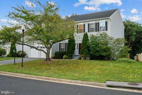 Photo of 43848 Glenhazel Drive, ASHBURN, VA 20147 (MLS # VALO2135860)