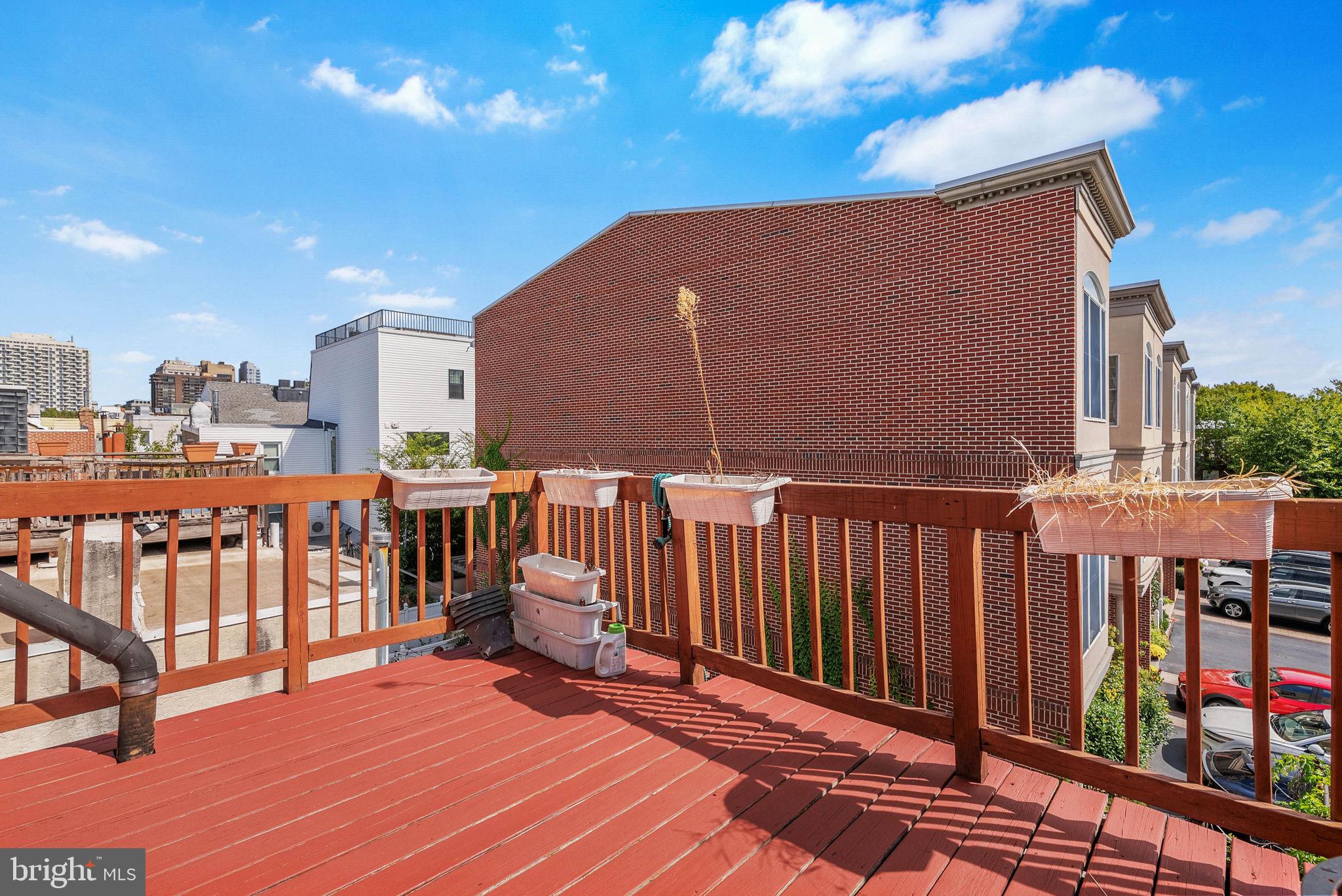 BELLA VISTA - Residential