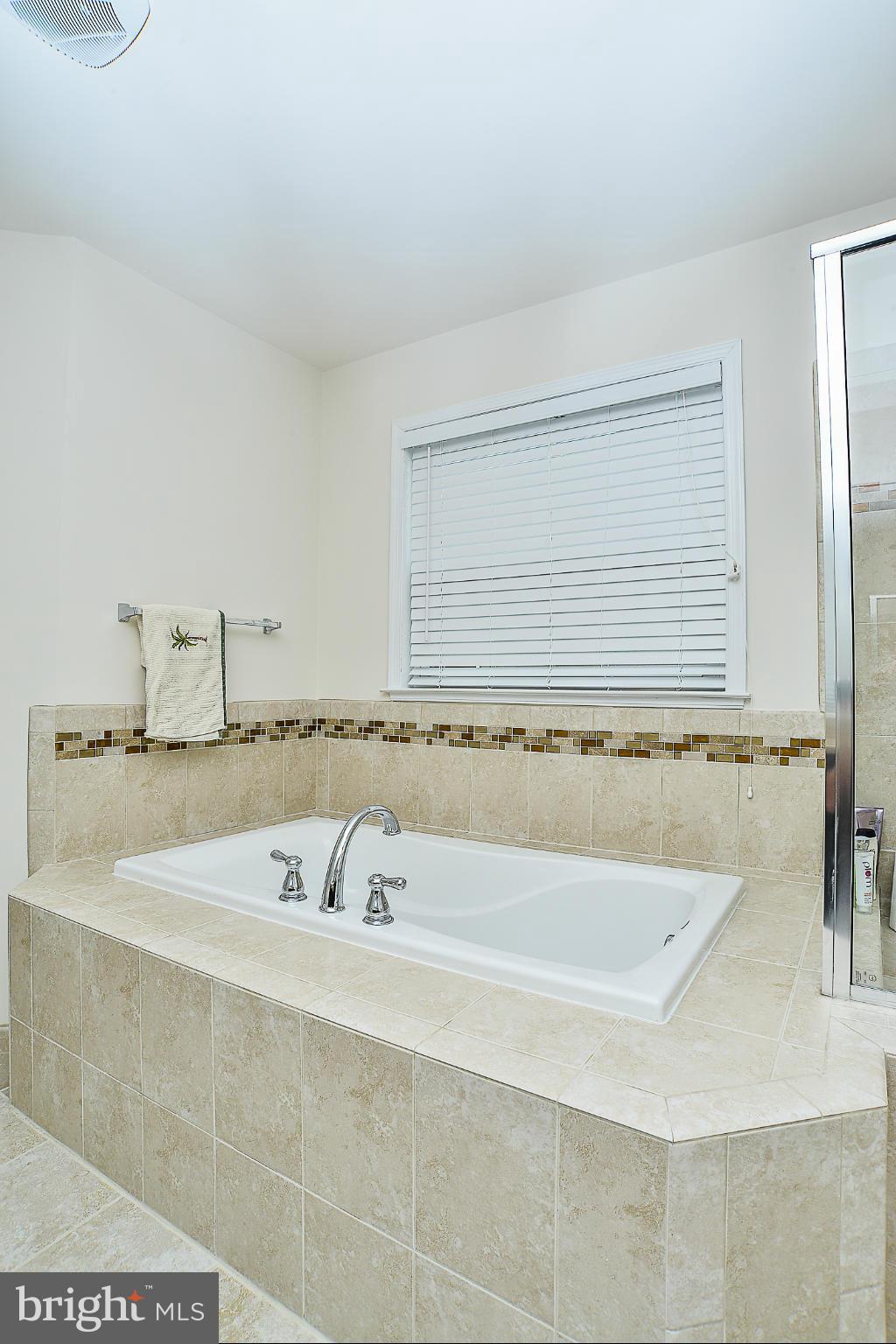STONE RIDGE LAND BAY 1 - Residential