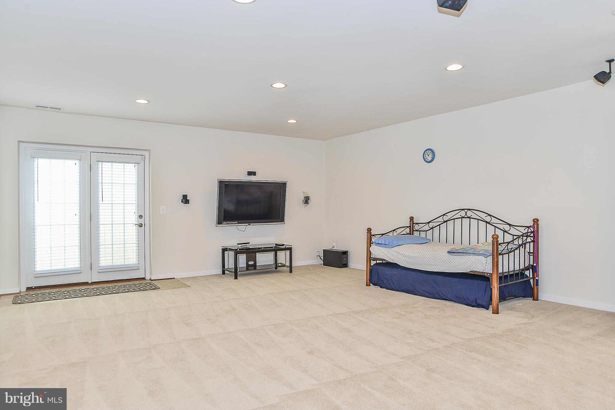 STONE RIDGE LAND BAY 1 - Residential