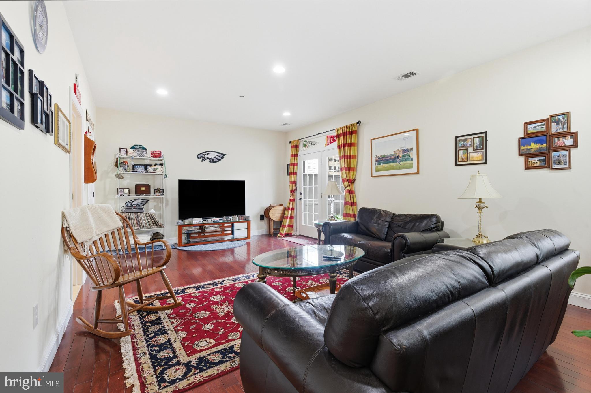 RAVENSCLIFF - Residential