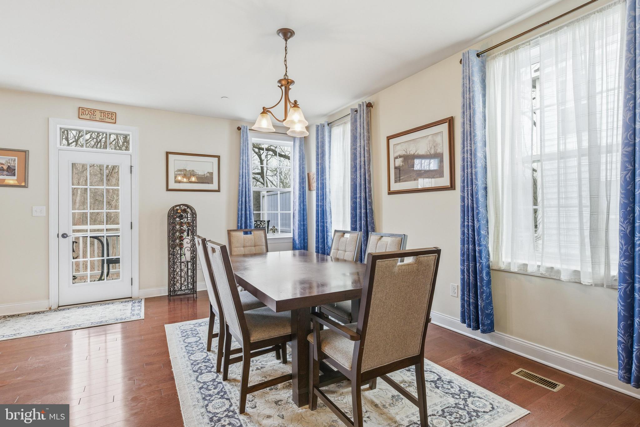 RAVENSCLIFF - Residential