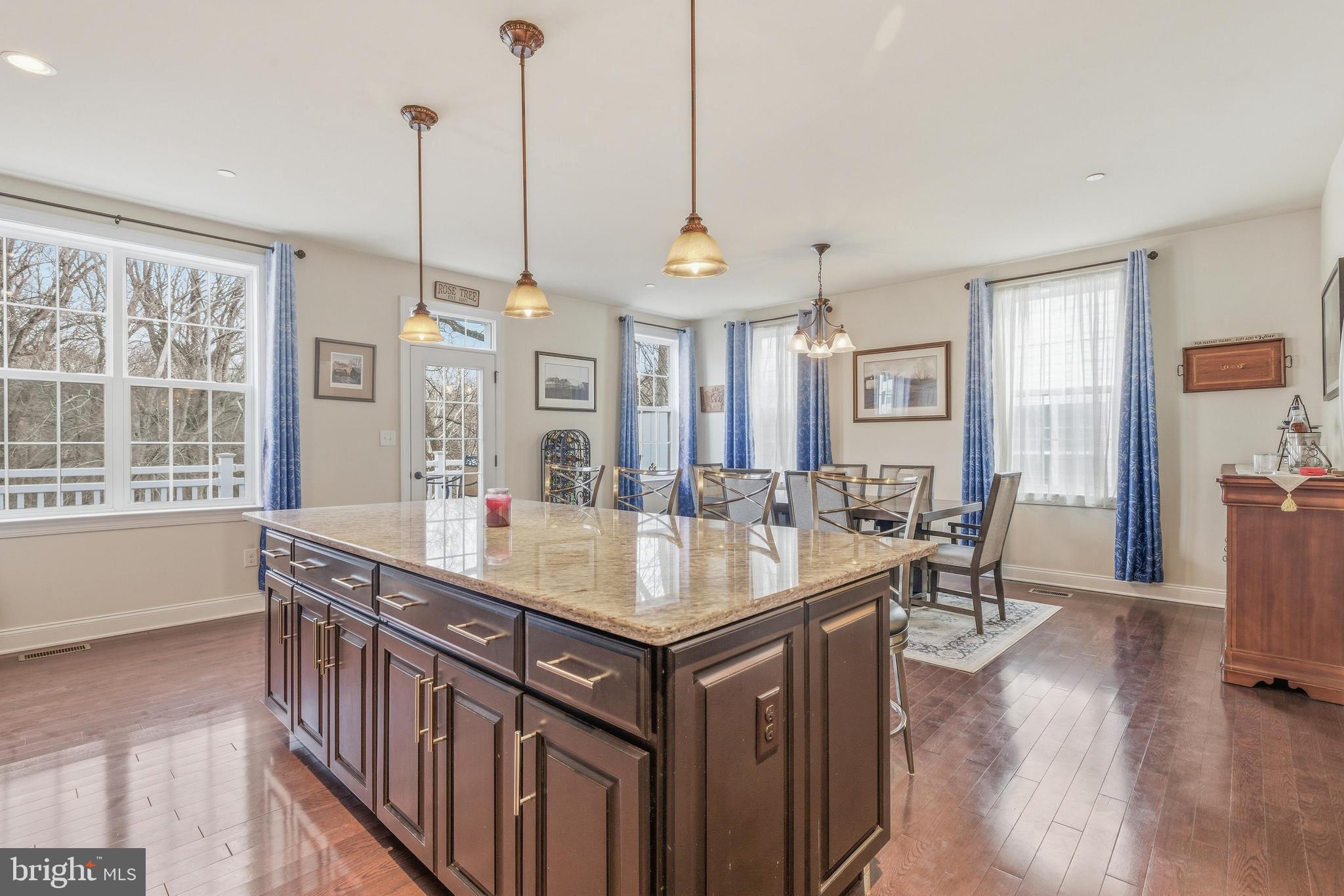 RAVENSCLIFF - Residential