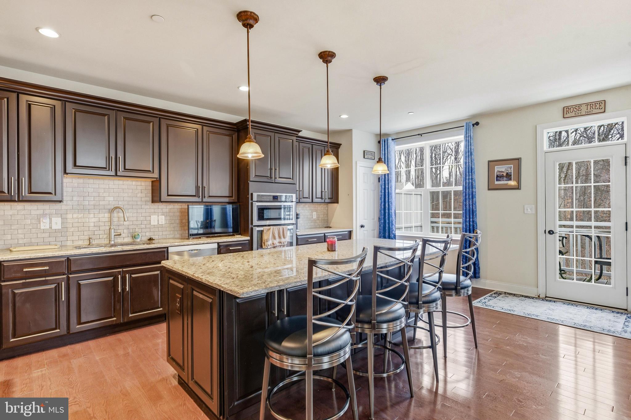 RAVENSCLIFF - Residential