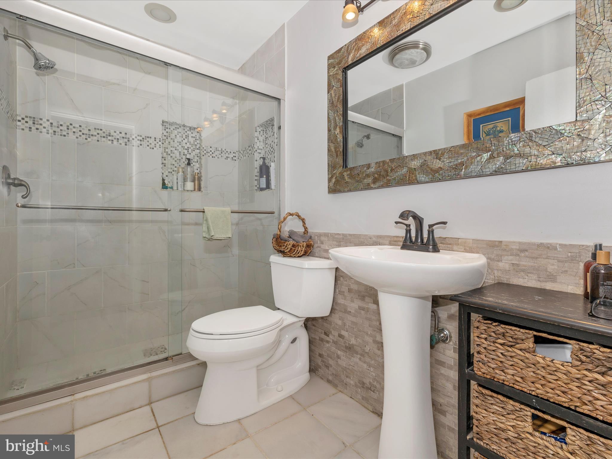 GREENBERRY HILLS - Residential