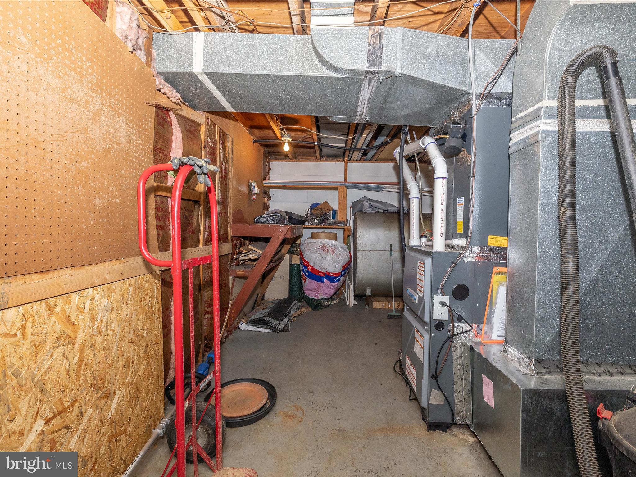 GREENBERRY HILLS - Residential