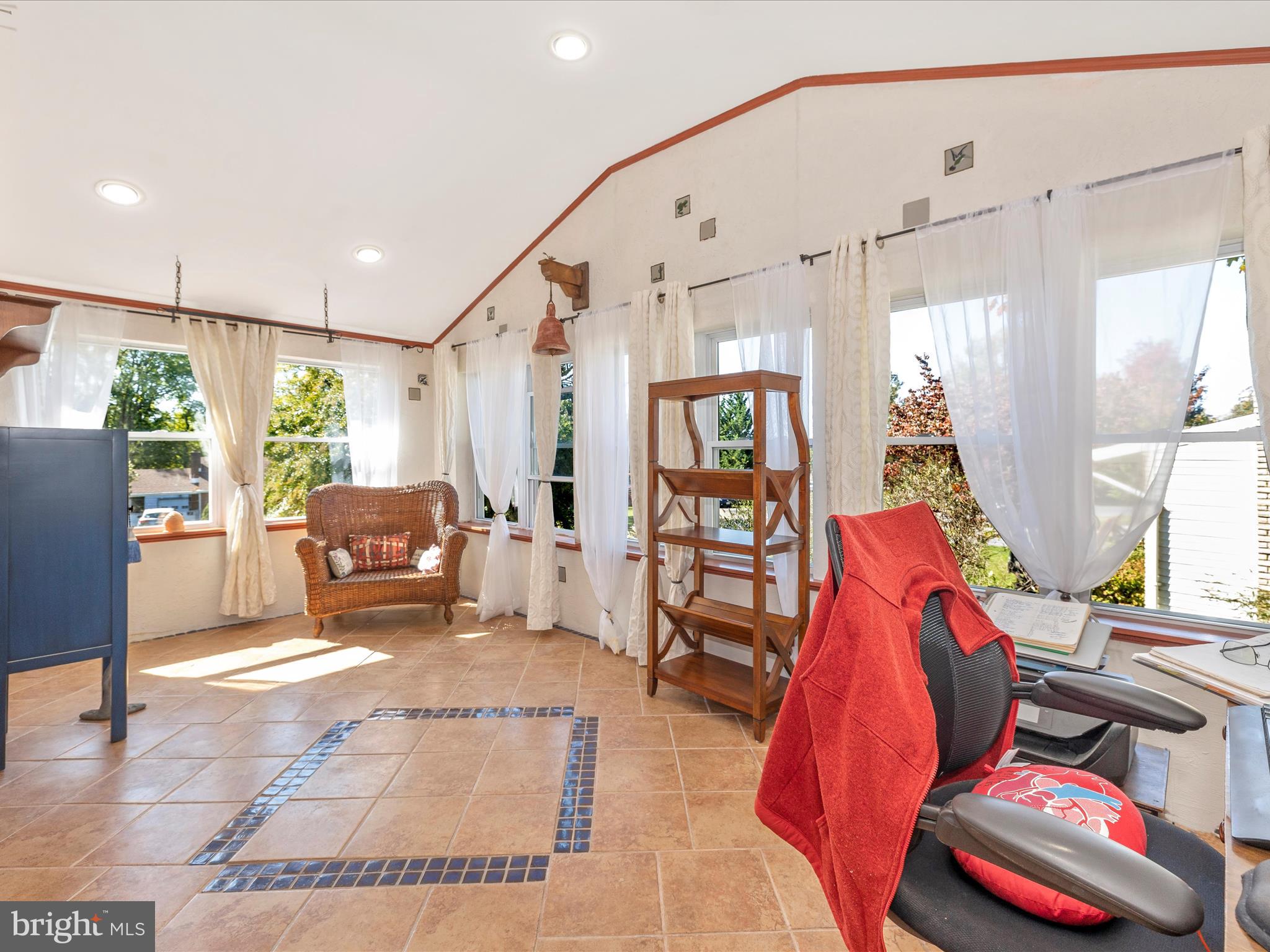 GREENBERRY HILLS - Residential