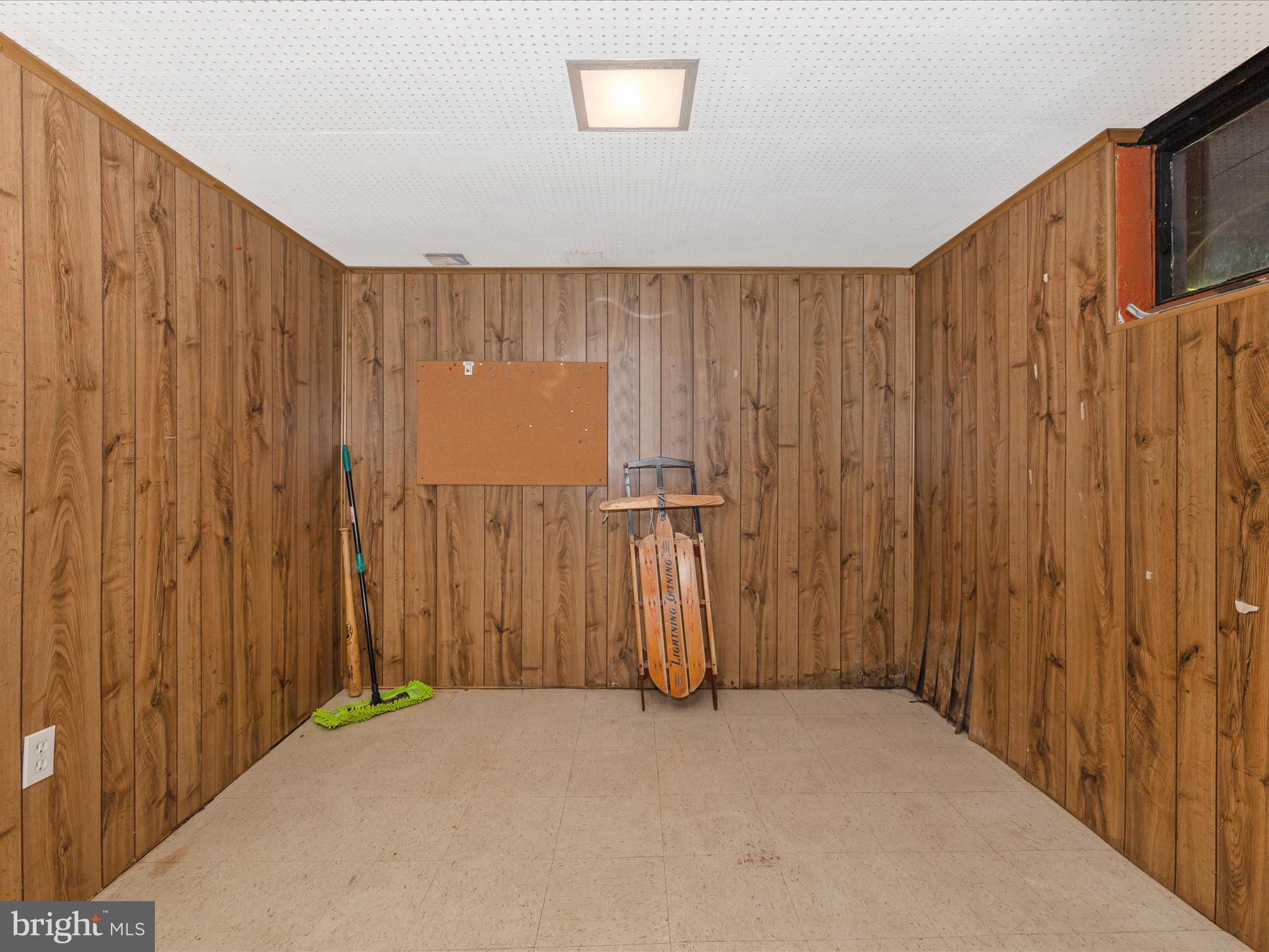 GREENBERRY HILLS - Residential