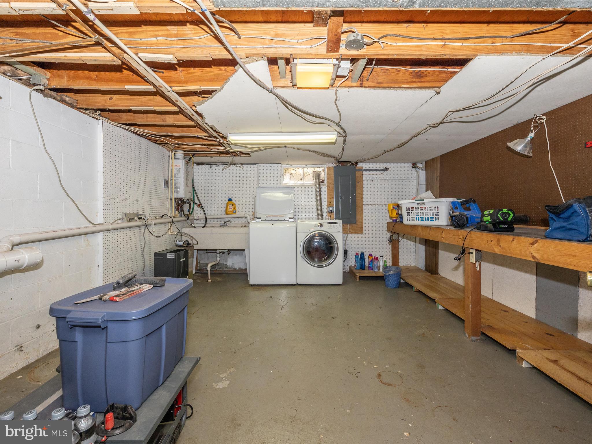 GREENBERRY HILLS - Residential