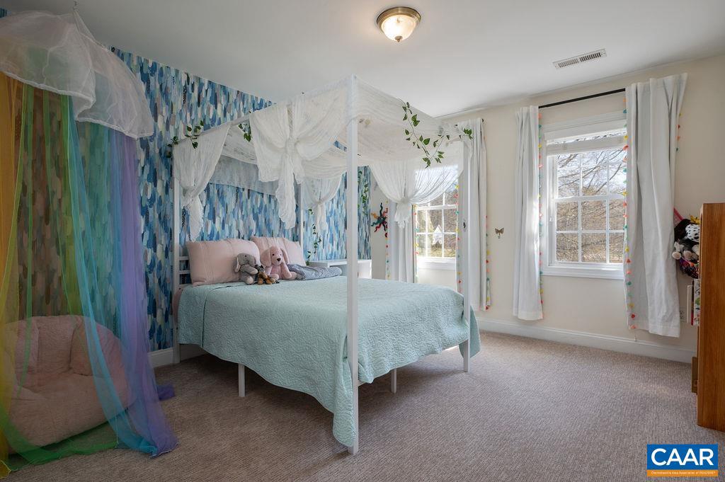 TANAGER WOODS - Residential