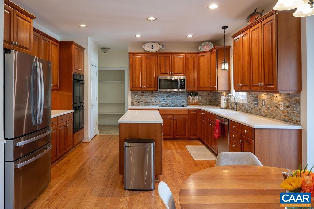 TANAGER WOODS - Residential