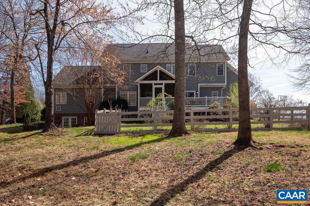 TANAGER WOODS - Residential