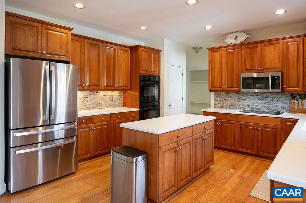 TANAGER WOODS - Residential