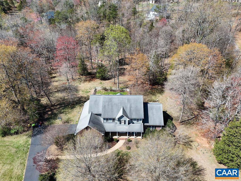 TANAGER WOODS - Residential