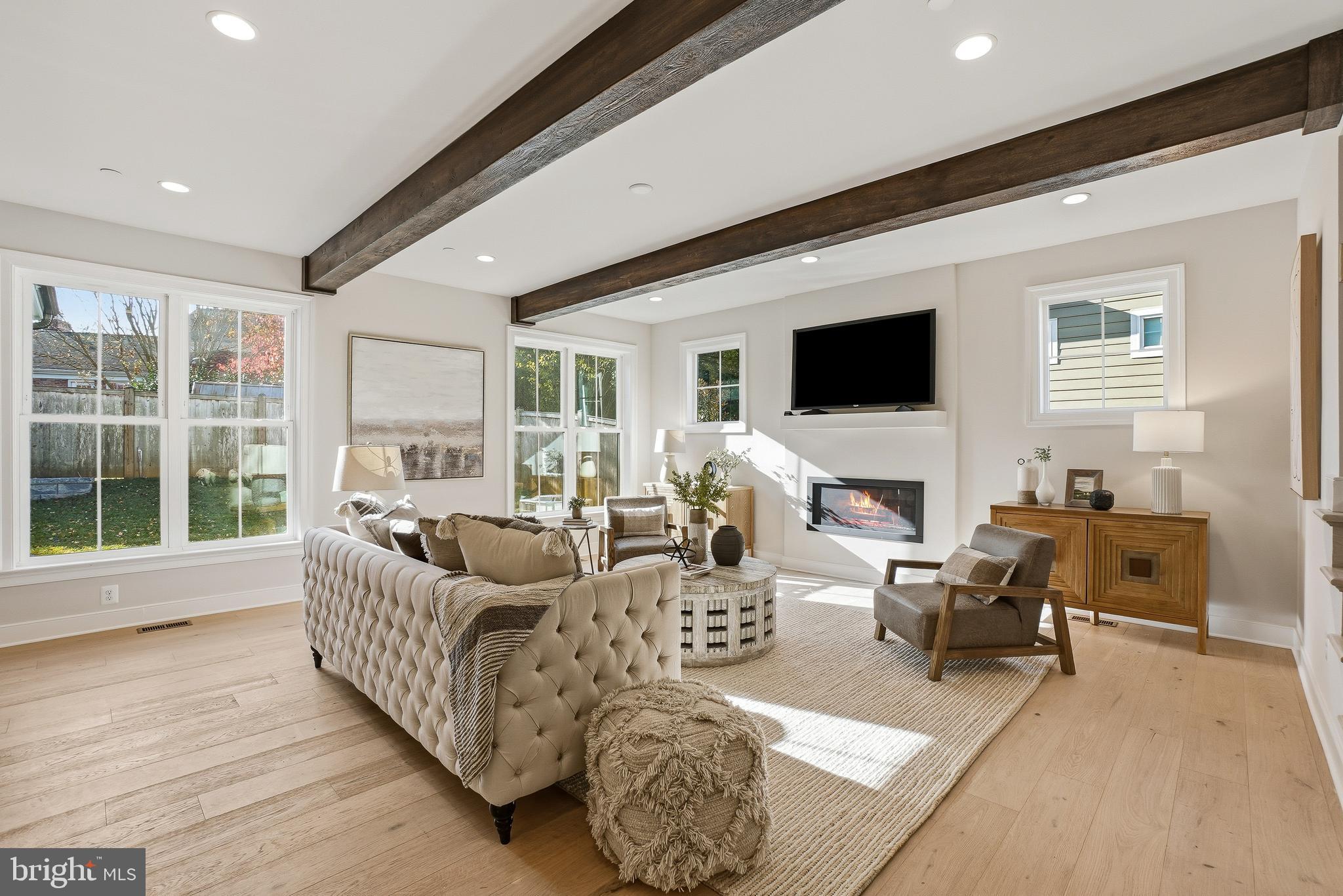 HILLMEAD - Residential